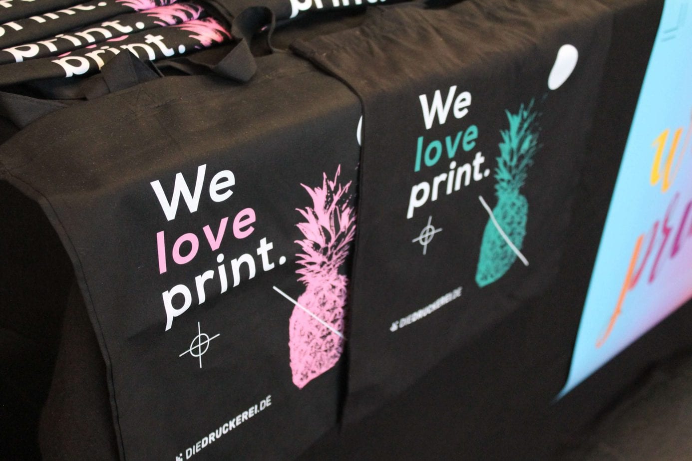 Judge by… graphics! How to create the perfect printed product?